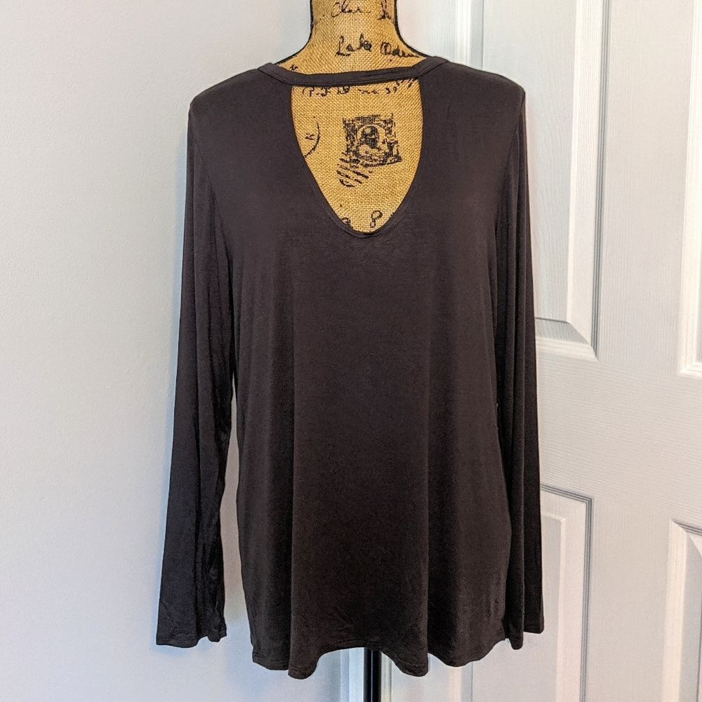 Grey keyhole longsleeve